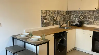Habitación en alquiler en Torrefiel, Torrefiel (Distrito Rascanya. València Capital) de 365 €<span>/mes</span>