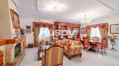 Casa – Albatera, Urbanización Serralba - Más