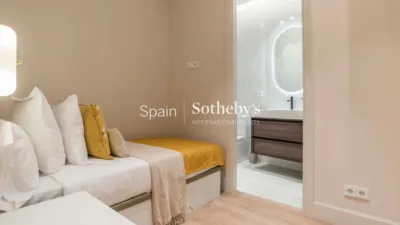 Apartment on Calle de Argensola photo 40
