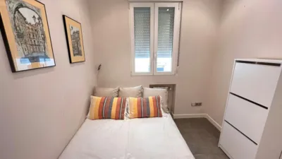 Piso en alquiler en Jerónimos - Imagen 3