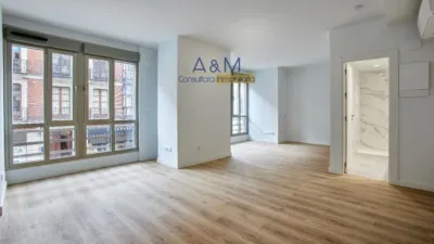 Penthouse on Calle de Santiago photo 9