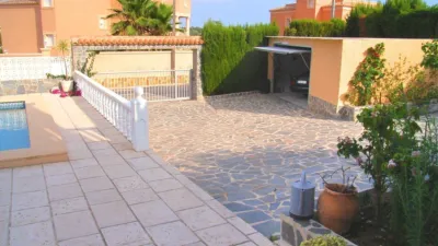 Chalet in Urbanizations photo 3