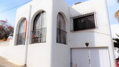 Chalet on Eduardo Fajardo Street, 1 photo 24