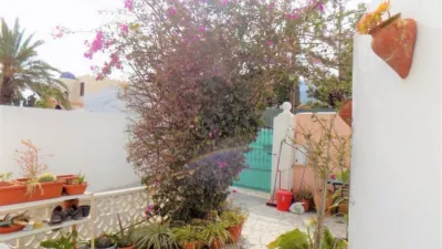 Chalet on Eduardo Fajardo Street, 1 photo 6
