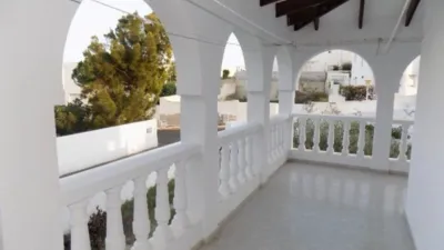 Chalet on Calle de Almería, 1 photo 2