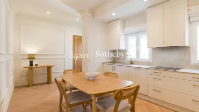 Apartment on Calle de Alcántara photo 18