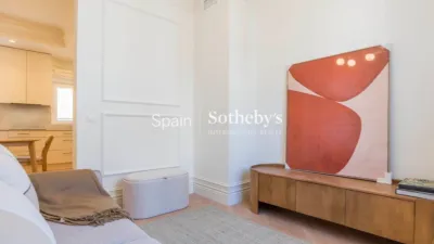 Apartment on Calle de Alcántara photo 4
