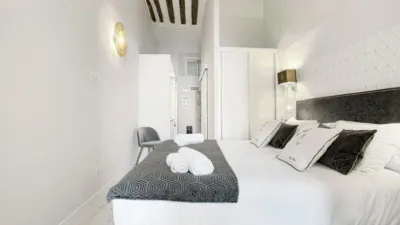 Piso en alquiler en Sol - Imagen 4
