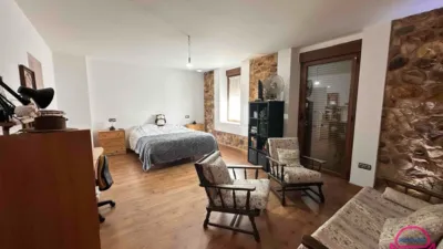 Casa adosada en venta en Cuadros, Cuadros de 300.000 €