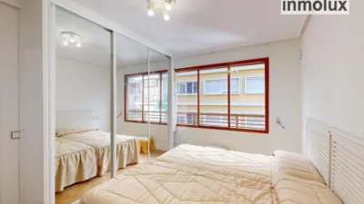 Flat on Calle de Zaragoza photo 16