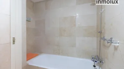 Flat on Calle de Zaragoza photo 21