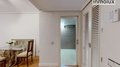 Flat on Calle de Zaragoza photo 12