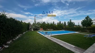 Chalet en venta en Viana de Cega, Viana de Cega de 395.000 €