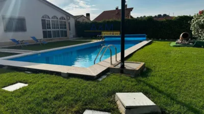 Chalet en venta en Viana de Cega, Viana de Cega de 395.000 €