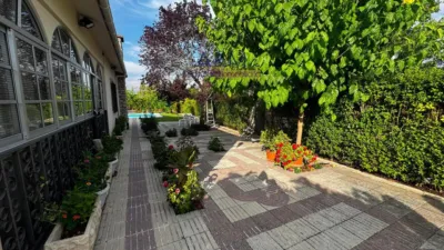 Chalet en venta en Viana de Cega, Viana de Cega de 395.000 €