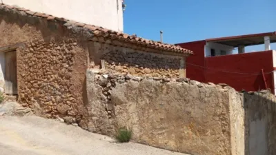Rustic finca in Calles photo 9