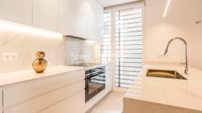 Apartment on Calle de José Ortega y Gasset photo 17