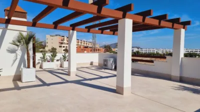 Chalet en venta en Calle Ciudad de Barcelona, Número 1 - Widok 2