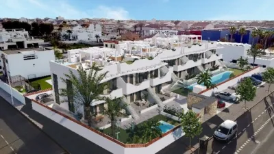Casa adosada en venta en Calle >Av. La Venta, Número >, Núcleo (Pilar de la Horadada) de 252.000 €