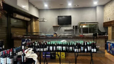 Local comercial en venta en Calle >C. de los Montesinos, Número > - Vista 3