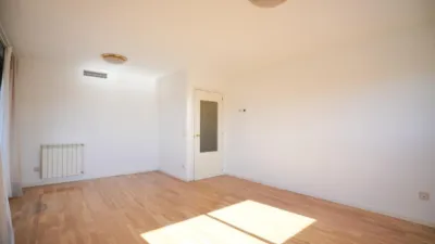 Piso en alquiler en Calle >C. Castillo Candanchú, Número > - Imagen 3