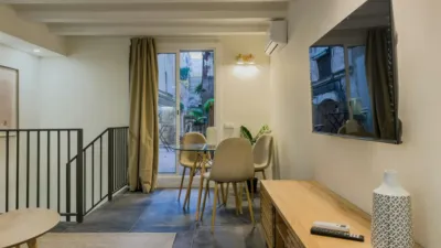 Piso en alquiler en El Raval - Imagen 3