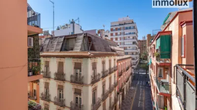 Apartment on Antonio Galdó Chapulí Street photo 20