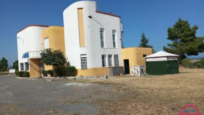 Chalet en venta en Urbanización Estrella de Izar, Abadengo de Torío (Garrafe de Torío) de 179.900 €