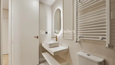 Apartment on Calle de María de Molina photo 24