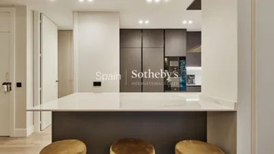 Apartment on Calle de María de Molina photo 9