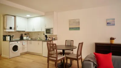 Piso en alquiler en Calle >C. de Ramón de Santillán, Número > - Imagen 8