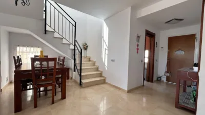 Duplex at Esparto Street, 1 photo 10