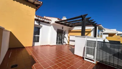 Duplex at Esparto Street, 1 photo 45
