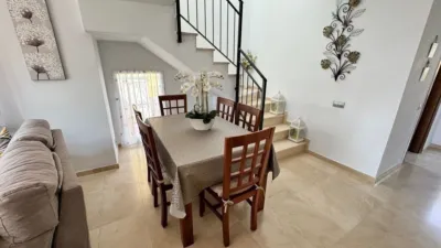 Duplex at Esparto Street, 1 photo 9
