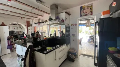 Chalet on Calle de Alemania, 1 photo 13