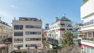 Apartment on Calle de Menéndez Pidal photo 3