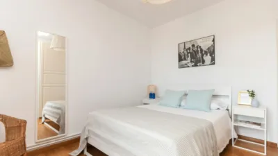 Piso en alquiler en El Raval - Imagen 2