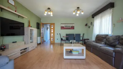 Casa adosada en venta en Calle >Calle de los Castaños, Número >, Pioz de 236.900 €