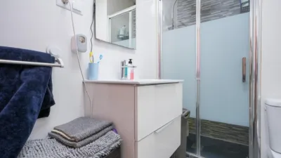 Casa adosada en venta en Calle >Calle de los Castaños, Número >, Pioz de 236.900 €