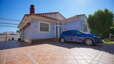 Casa adosada en venta en Calle >Calle de los Castaños, Número >, Pioz de 236.900 €