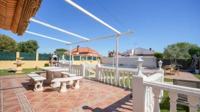 Casa adosada en venta en Calle >Calle de los Castaños, Número >, Pioz de 236.900 €
