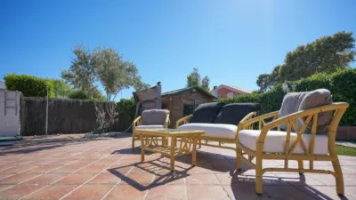 Casa adosada en venta en Calle >Calle de los Castaños, Número >, Pioz de 236.900 €