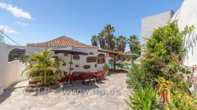 House on La Laguna Street, Los Llanos — Isla de La Palma, Canary Islands photo 6