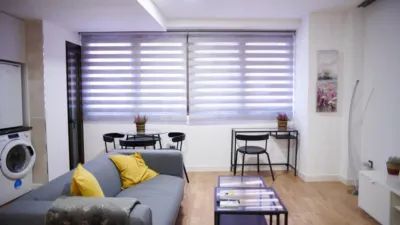 Estudio en alquiler en Calle >C. de Ramón de Santillán, Número > - Imagen 3