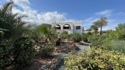 Villa at Calle de la Majada Calera, 1 photo 28