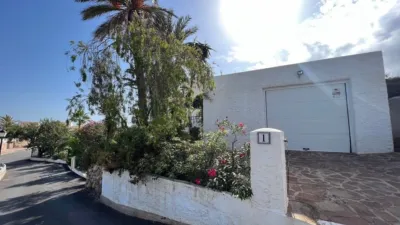 Villa at Calle de la Majada Calera, 1 photo 30