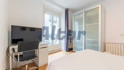 Apartment on Calle de la Madera photo 5
