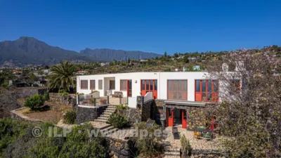 House on Tajuya Street, Los Llanos — La Palma Island, Canary Islands photo 2