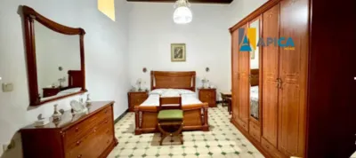 House in the Historic Old Town Centre photo 8