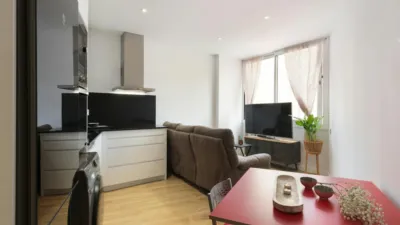 Piso en alquiler en Sants-Badal - Imagen 3